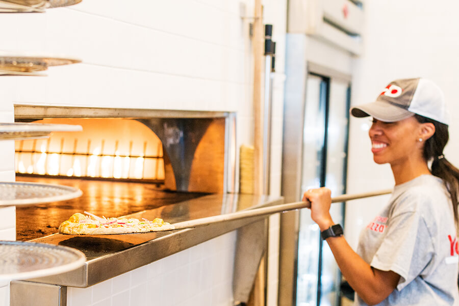 franchise store pizza oven