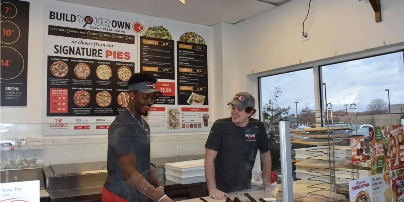 Craft Pizza in the Age of Ghost Kitchens: What Franchisees Should Know